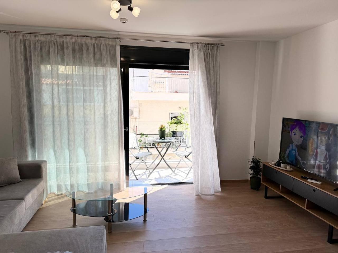Lux Ampelokipi Athens