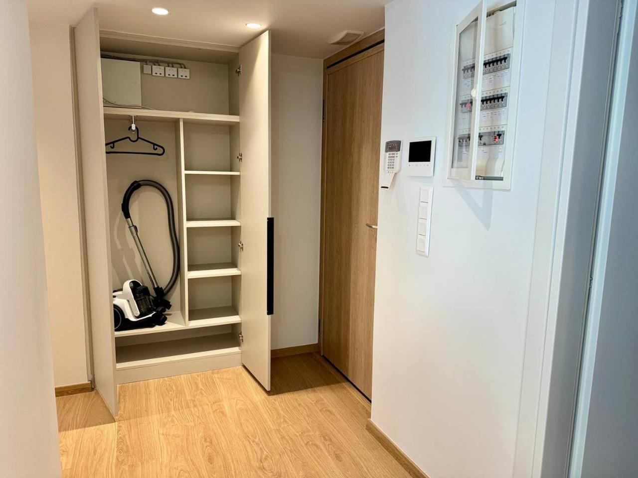 Lux Ampelokipi Athens